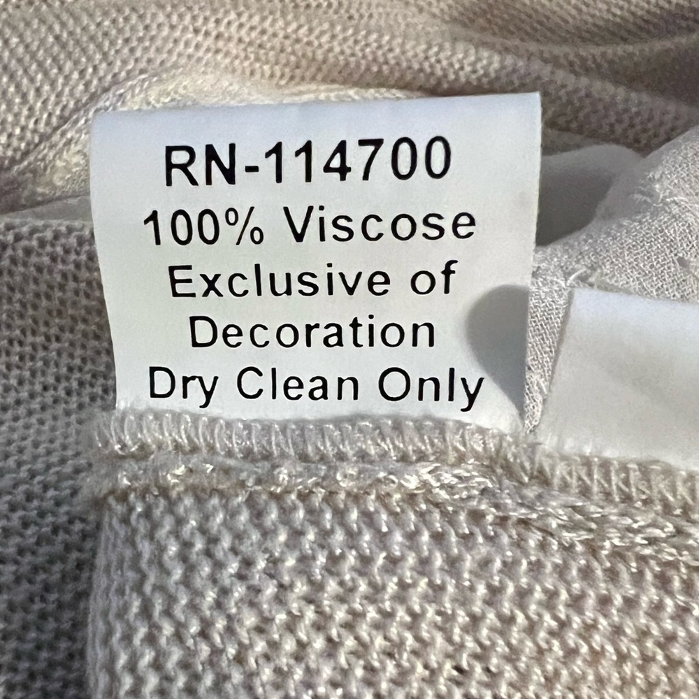 CHAN LUU. EUC.Stunning designer cardigan sweater with silk underlay. Almandine.M - Picture 11 of 12